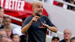 Pep Guardiola &lsquo;nổi đi&ecirc;n&rsquo; với Grealish ngay tr&ecirc;n s&acirc;n