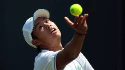 Sao trẻ gốc Việt Learner Tien thắng dễ 'bạn thân' ở trận mở màn Wimbledon 2025