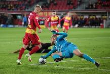 Nhận định, soi kèo Cracovia Krakow vs Korona Kielce, 22h30 ngày 2/9