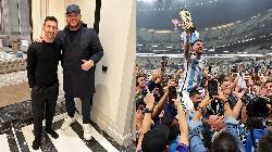 'Tổng t&agrave;i' Messi tặng qu&agrave; si&ecirc;u sang cho c&aacute;c nh&acirc;n vi&ecirc;n v&agrave; đồng đội