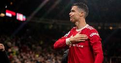 Ronaldo đ&iacute;ch th&acirc;n x&aacute;c nhận tương lai sau chiến thắng trước Brentford