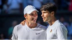 Alcaraz dập tắt giấc mơ của chàng sinh viên đại học, vào vòng 3 Wimbledon 2025