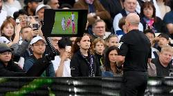 Cựu sao Chelsea: 'VAR thật sự vô dụng, họ nên dẹp nó đi thôi'