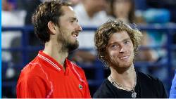Medvedev và Rublev mắc kẹt tại Dubai, nguy cơ bỏ lỡ Indian Wells Masters