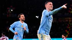 Phil Foden lập hat-trick, Man City v&ugrave;i dập Aston Villa