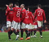 'Ngôi sao đang lên' lỡ trận khai màn EPL, Ten Hag muốn bổ sung tiền vệ 85 củ của Real