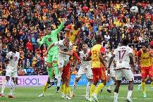 Nhận định, soi k&egrave;o Eintracht Frankfurt vs Nottingham Forest, 20h30 ng&agrave;y 5/8