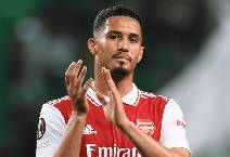 Saliba chỉ ra 3 tiền đạo khiến anh cảm thấy đ&aacute;ng sợ tại Premier League