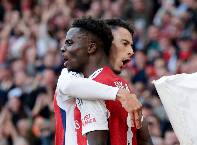 Man City v&agrave; Arsenal c&ugrave;ng nhau chiến thắng ở Ngoại hạng Anh