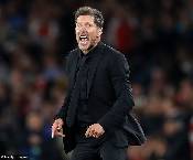 HLV Diego Simeone xô đẩy Giám đốc thể thao của Arsenal