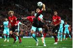 Tỷ lệ b&oacute;ng đ&aacute; Ngoại hạng Anh h&ocirc;m nay 6/10: Newcastle vs MU