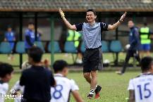 HLV Kiatisak lý giải việc tiếp tục 'bỏ rơi' Tuấn Anh