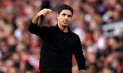 'Người hùng' của Arsenal trước Man City bất ngờ bi Arteta 'cảnh cáo'