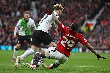 Tranh c&atilde;i nảy lửa MU bị phạt đền oan, mất 2 điểm trước Liverpool