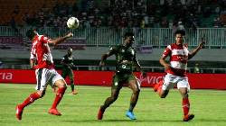 Máy tính dự đoán bóng đá 11/2: Persikabo vs Madura