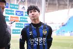 Công Phượng tạo ra sự khác biệt với đồng đội ở Incheon
