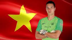 Filip Nguyễn làm thủ tục xin nhập quốc tịch Việt Nam