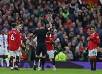 Dự đoán, soi kèo thẻ vàng Leeds vs MU mới nhất, 21h ngày 12/2