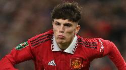 Garnacho l&ecirc;n tiếng về việc đ&aacute; ch&iacute;nh cho Man United