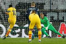 Messi đã sút hỏng bao nhiêu quả 11m ở Champions League?