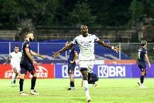 Soi kèo, dự đoán Macao Arema vs Persib, 15h30 ngày 11/9