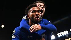 Ph&acirc;n t&iacute;ch k&egrave;o hiệp 1 AC Milan vs Chelsea, 2h ng&agrave;y 12/10