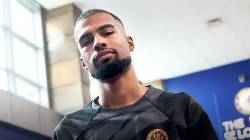 Không yên tâm với Sanchez, Chelsea chốt tiếp thủ môn 'hàng tuyển'