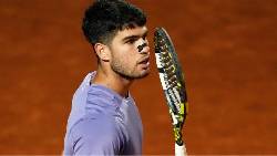 Alcaraz nhọc nhằn vào Tứ kết Rome Masters 2025