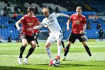 Soi k&egrave;o phạt g&oacute;c MU vs Leeds, 18h30 ng&agrave;y 14/8