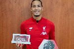 Van Dijk vượt mặt Ronaldo v&agrave; Messi, gi&agrave;nh giải ấn tượng nhất năm 2019