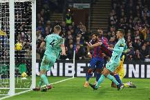 Soi k&egrave;o phạt g&oacute;c Brighton vs Crystal Palace, 2h30 ng&agrave;y 16/3