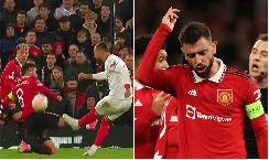 5 điểm nhấn M.U 2-2 Sevilla: Malacia quá non; Bruno nhận thẻ vàng oan?