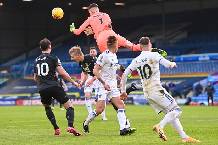 Ph&acirc;n t&iacute;ch tỷ lệ hiệp 1 Burnley vs Leeds, 18h30 ng&agrave;y 15/5