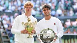 Alcaraz thừa nhận ‘không biết phải làm gì’ vì Sinner quá mạnh