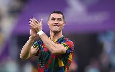 Ronaldo g&acirc;y tranh c&atilde;i dữ dội ở đề cử đội h&igrave;nh hay nhất 2022