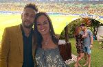 Tiết lộ: Neymar làm 'bà mối' cho mẹ và cha dượng 22 tuổi