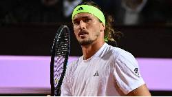 Zverev dừng bước ở tứ kết Rome Masters trong ngày mất ngôi số 2 thế giới