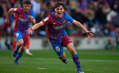 Dự đo&aacute;n, soi k&egrave;o thẻ v&agrave;ng Barcelona vs Napoli, 0h45 ng&agrave;y 18/2