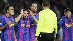 Barca phải giải tr&igrave;nh v&igrave; c&aacute;o buộc hối lộ trọng t&agrave;i