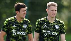 McTominay lập công, Quỷ Đỏ thắng dễ trong ngày Maguire đá chính