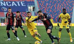 Ph&acirc;n t&iacute;ch tỷ lệ hiệp 1 Hellas Verona vs Bologna, 1h45 ng&agrave;y 18/5