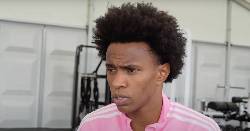 'Quay xe' chớp nho&aacute;ng, thương vụ đi&ecirc;n rồ ở Premier League xuất hiện