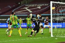 Ph&acirc;n t&iacute;ch tỷ lệ hiệp 1 West Brom vs West Ham, 2h15 ng&agrave;y 20/5