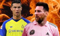 Ronaldo có thể lỡ hẹn tái ngộ Messi vì gặp chấn thương