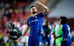 Chelsea vào bán kết Europa League, Giroud sánh ngang Messi