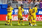 Eibar 0-3 Barcelona: Tam tấu Messi-Suarez-Griezmann đưa Barca l&ecirc;n đỉnh