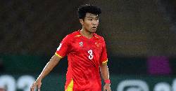 Lý Đức xin lỗi người hâm mộ sau khi nhận thẻ đỏ trước U23 Trung Quốc