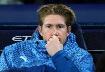 De Bruyne chấn thương, Man City lo sốt v&oacute;