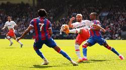 Soi k&egrave;o phạt g&oacute;c Crystal Palace vs West Ham, 21h00 ng&agrave;y 21/4