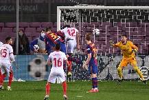 Soi k&egrave;o phạt g&oacute;c Sevilla vs Barcelona, 3h30 ng&agrave;y 22/12